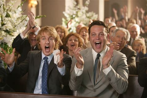 Wedding Crashers  - การผจญภัยโรแมนติกของเพื่อนรักและการเผชิญหน้ากับครอบครัวที่น่าประหลาดใจ!